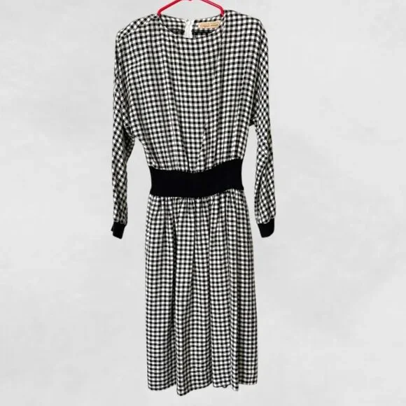 Dresses | Black And White Color Ghingam Check With Waist Knit Dress Size S  Preowned | Poshmark